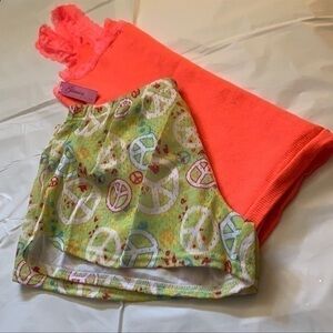 SOFFE WOMANS NEON SHORT SET TEE IS SMALL/MEDIUM SHORTS ARE SIZE LARGE